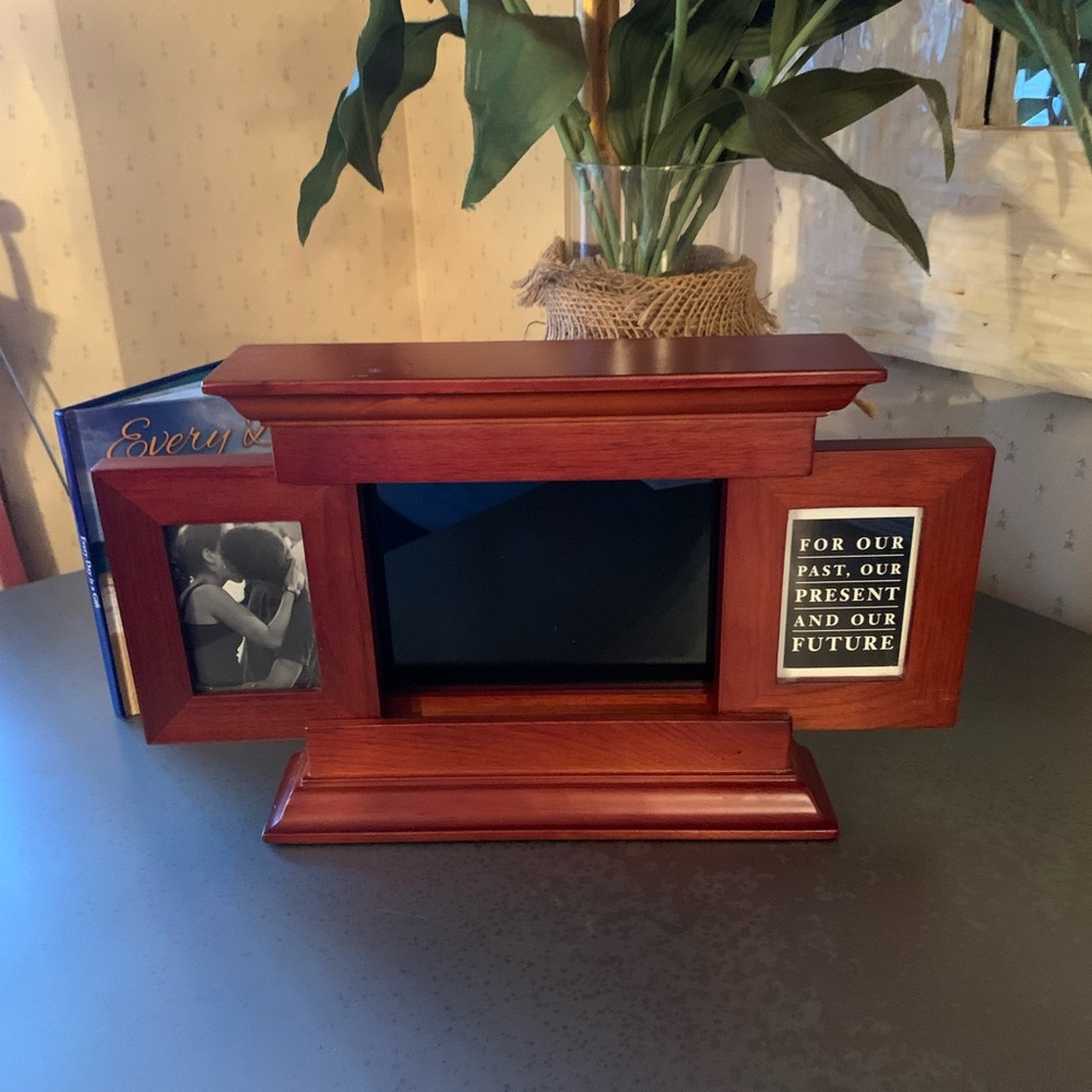 Jared Jewelers, wood picture frame..BROWN cabinet is 8 inches tall.